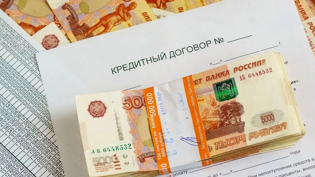 Закредитованность россиян резко выросла в 2021 году
