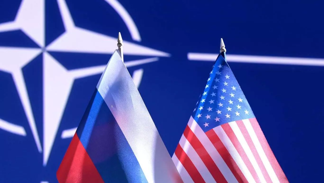 НАТО предложила России встречу по безопасности в Европе
