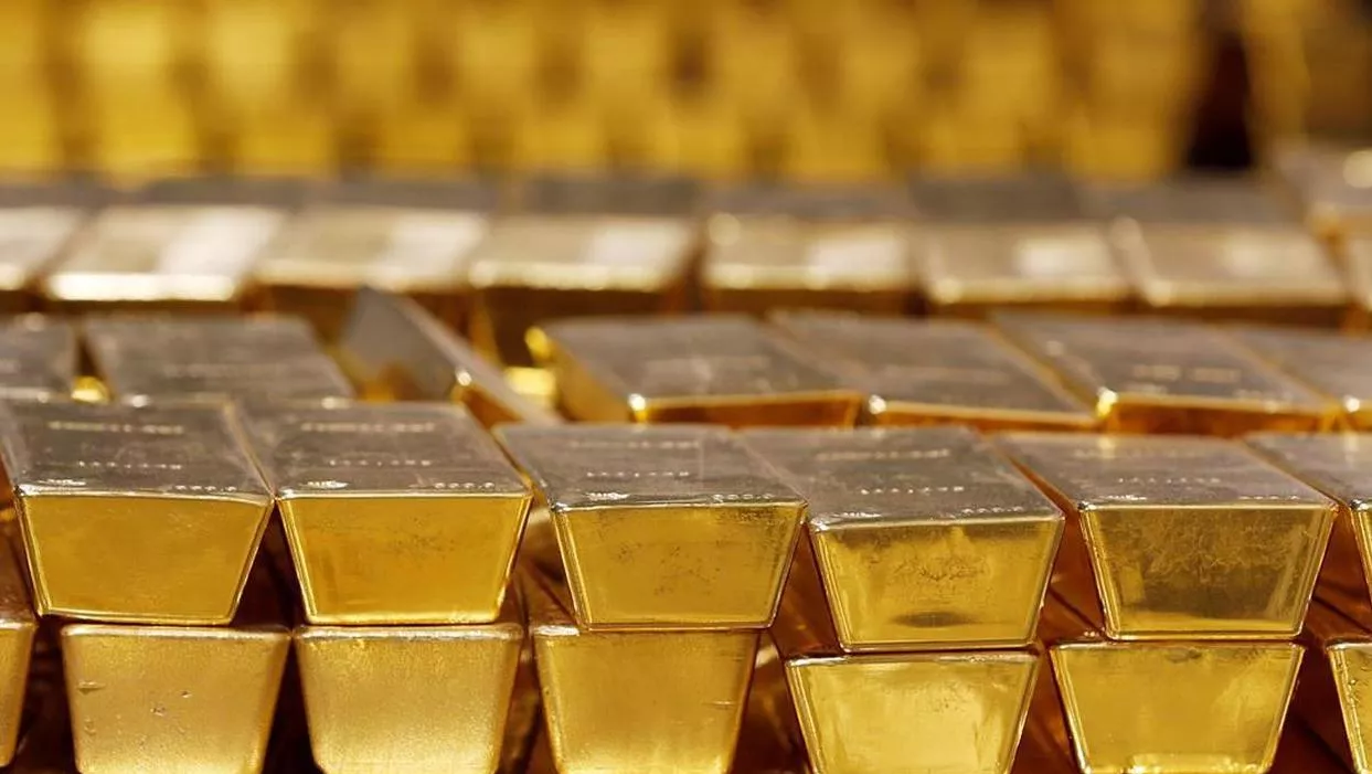 ЦБ вернется к покупкам золота у банков после новых санкций